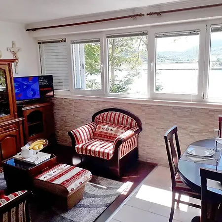 Rita - One Bedroom *